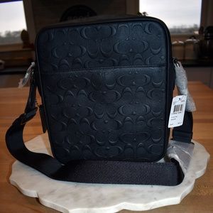 NWT Black Coach Flight Bag in Signature Leather (224221JAX)